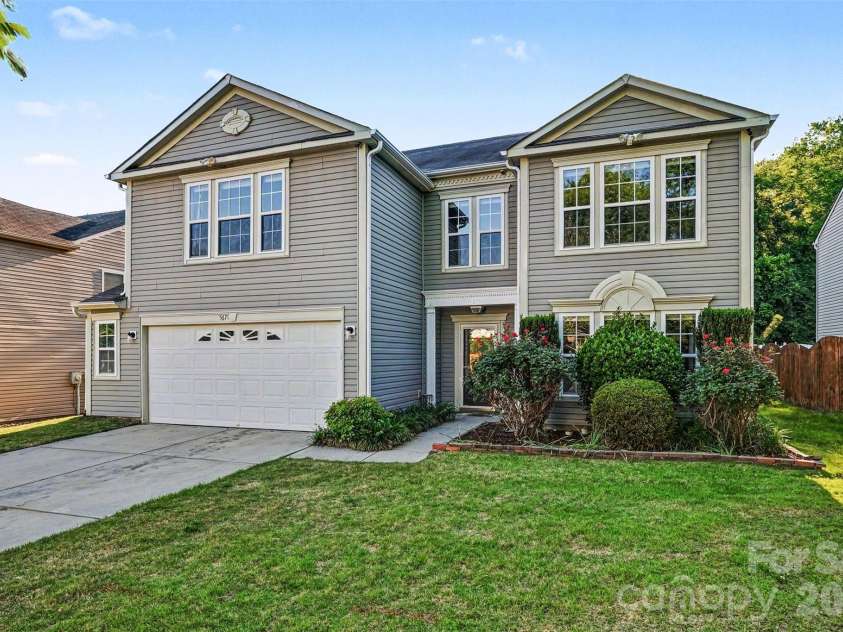 5671 Hammermill Drive, Harrisburg, NC 28075.  MLS# CAR4366194, YatesRealty ID 21571. 