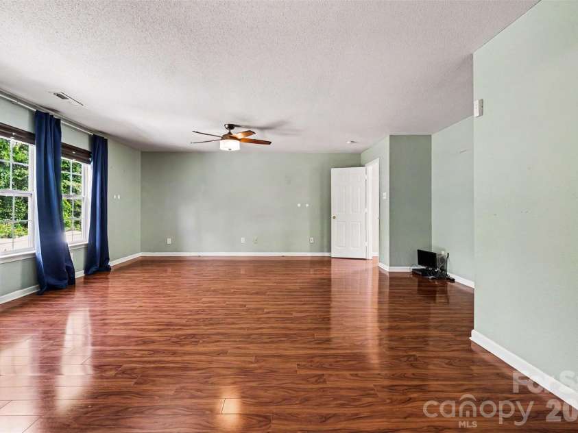 5671 Hammermill Drive, Harrisburg, NC 28075.  MLS# CAR4366194, YatesRealty ID 21571. 