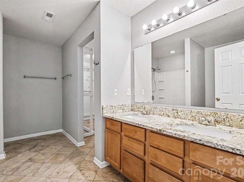 5671 Hammermill Drive, Harrisburg, NC 28075.  MLS# CAR4366194, YatesRealty ID 21571. 