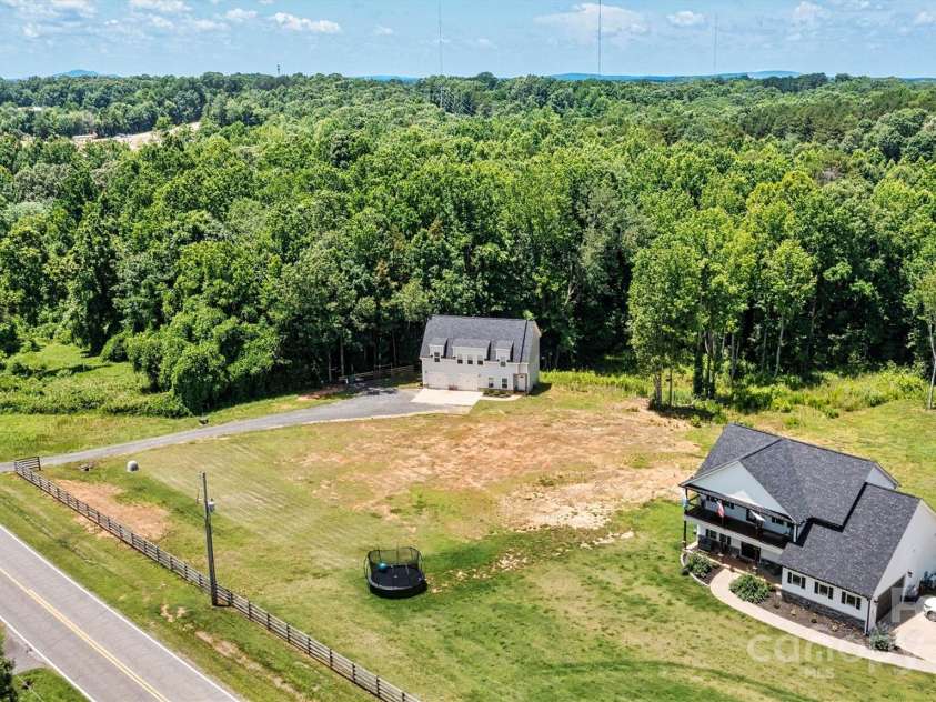 237 Mariposa Road, Stanley, NC 28164.  MLS# CAR4272727, YatesRealty ID 21573. 