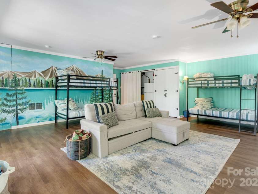 37 Poplar Drive, Rosman, NC 28772.  MLS# CAR4270053, YatesRealty ID 21574. 