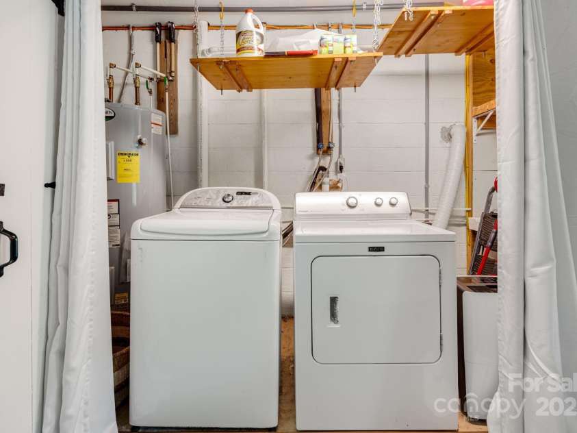 37 Poplar Drive, Rosman, NC 28772.  MLS# CAR4270053, YatesRealty ID 21574. 