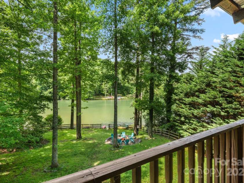 37 Poplar Drive, Rosman, NC 28772.  MLS# CAR4270053, YatesRealty ID 21574. 