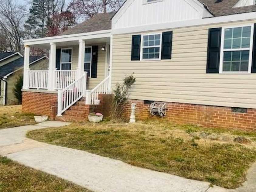 640 MCKEE Street, Albemarle, NC 28001.  MLS# CAR4212875, YatesRealty ID 21575. FRONT