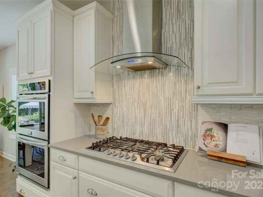 17537 Caddy Court, Charlotte, NC 28278.  MLS# CAR4271685, YatesRealty ID 21576. 