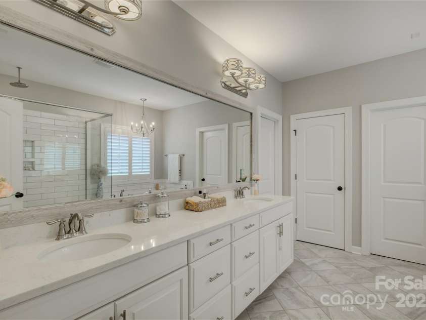 17537 Caddy Court, Charlotte, NC 28278.  MLS# CAR4271685, YatesRealty ID 21576. 
