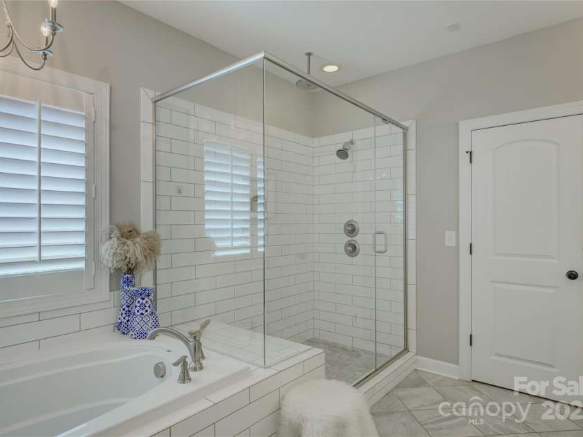 17537 Caddy Court, Charlotte, NC 28278.  MLS# CAR4271685, YatesRealty ID 21576. 