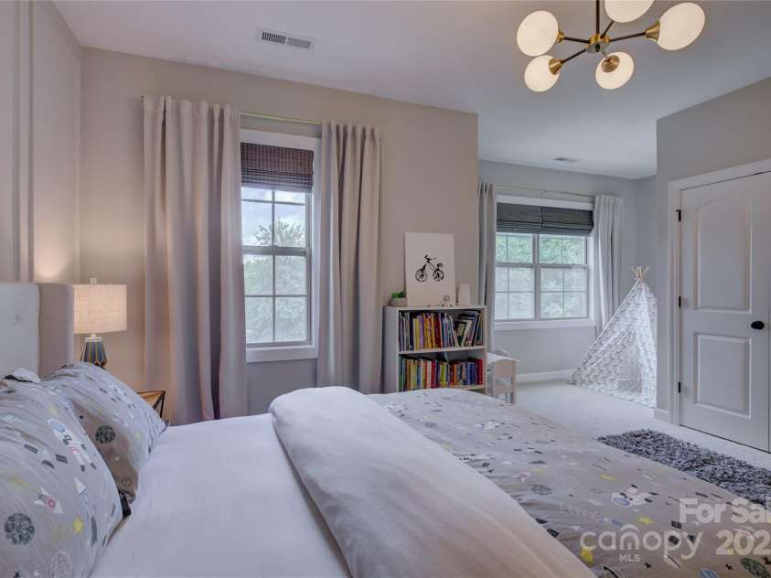 17537 Caddy Court, Charlotte, NC 28278.  MLS# CAR4271685, YatesRealty ID 21576. 