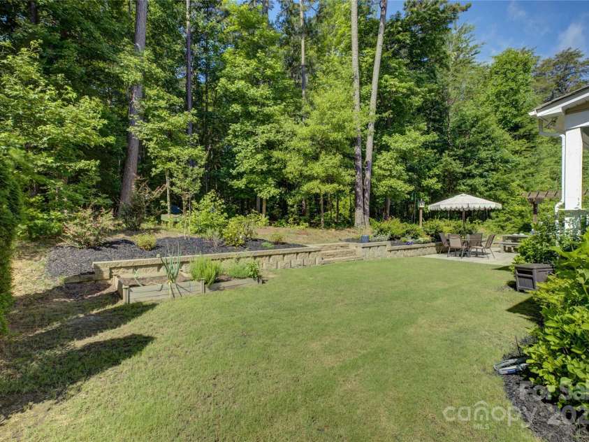 17537 Caddy Court, Charlotte, NC 28278.  MLS# CAR4271685, YatesRealty ID 21576. 
