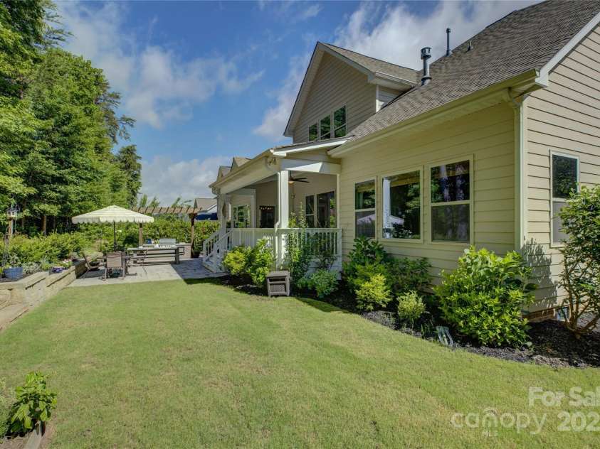 17537 Caddy Court, Charlotte, NC 28278.  MLS# CAR4271685, YatesRealty ID 21576. 