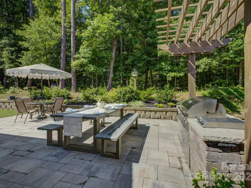 17537 Caddy Court, Charlotte, NC 28278.  MLS# CAR4271685, YatesRealty ID 21576. 