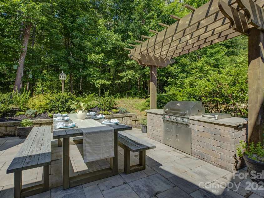 17537 Caddy Court, Charlotte, NC 28278.  MLS# CAR4271685, YatesRealty ID 21576. 