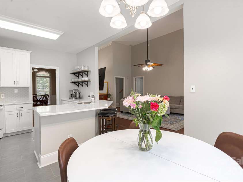 4605 Sarandon Court, Charlotte, NC 28215.  MLS# CAR4270506, YatesRealty ID 21577. 