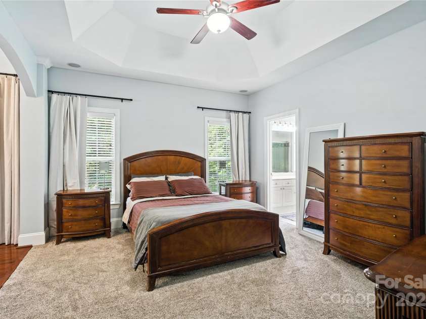 4605 Sarandon Court, Charlotte, NC 28215.  MLS# CAR4270506, YatesRealty ID 21577. 