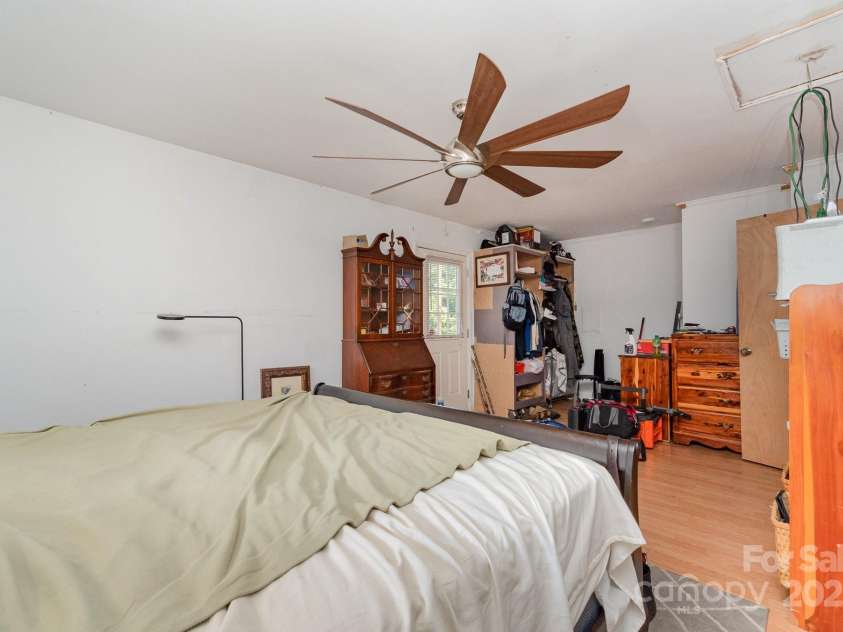 816 Radio Road, Statesville, NC 28677.  MLS# CAR4273597, YatesRealty ID 21578. 