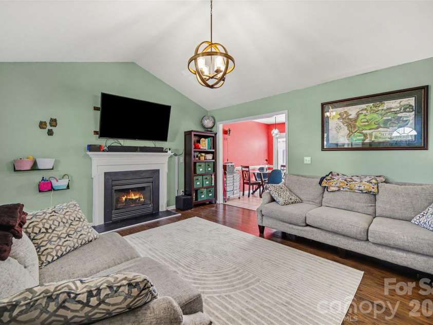 552 Chase Brook Drive, Rock Hill, SC 29732.  MLS# CAR4374612, YatesRealty ID 21579. 