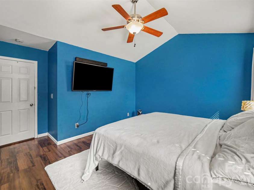 552 Chase Brook Drive, Rock Hill, SC 29732.  MLS# CAR4374612, YatesRealty ID 21579. 