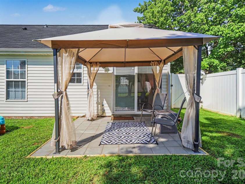 552 Chase Brook Drive, Rock Hill, SC 29732.  MLS# CAR4374612, YatesRealty ID 21579. 