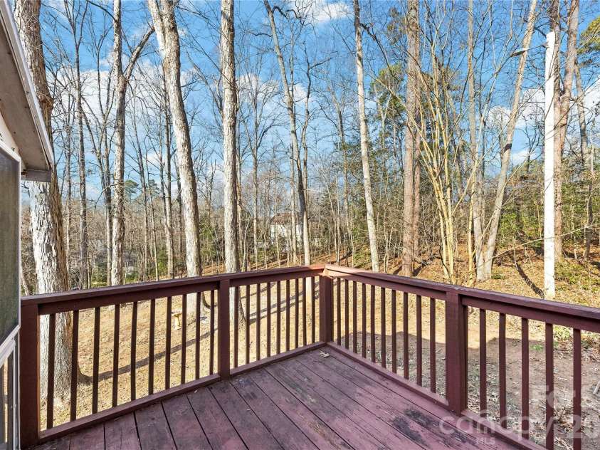 213 Woodrun Drive, Mount Gilead, NC 27306.  MLS# CAR4334949, YatesRealty ID 2158. A relaxed rear view that makes outdoor time just as enjoyable as time spent on the lake.