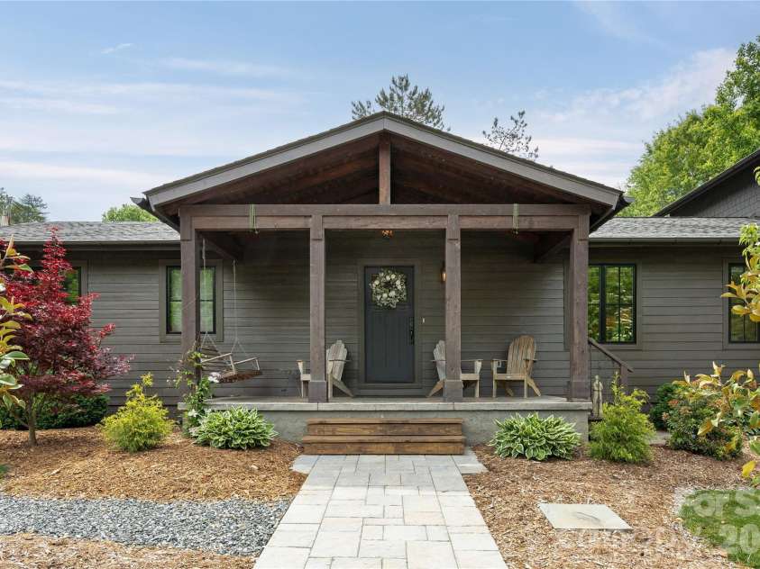 17 Grove Street, Brevard, NC 28712.  MLS# CAR4377940, YatesRealty ID 21584. 