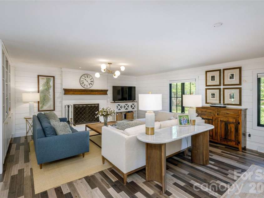 17 Grove Street, Brevard, NC 28712.  MLS# CAR4377940, YatesRealty ID 21584. 