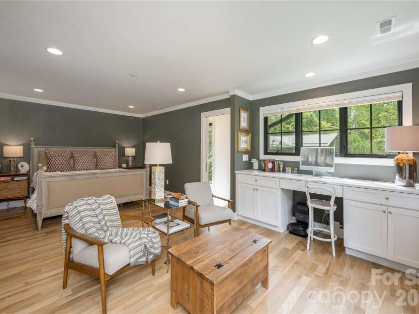 17 Grove Street, Brevard, NC 28712.  MLS# CAR4377940, YatesRealty ID 21584. 
