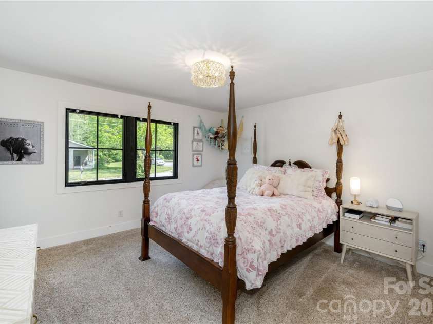 17 Grove Street, Brevard, NC 28712.  MLS# CAR4377940, YatesRealty ID 21584. 