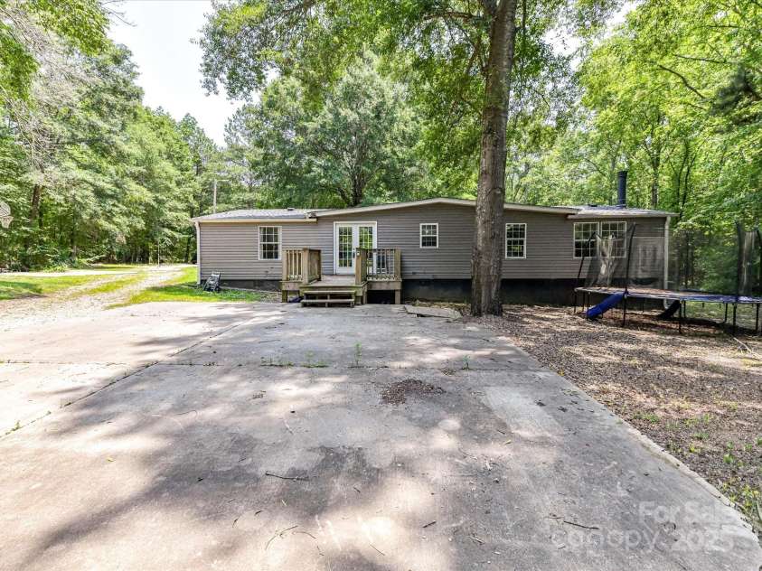 615 Hawley Road, McConnells, SC 29726.  MLS# CAR4260455, YatesRealty ID 21584. 