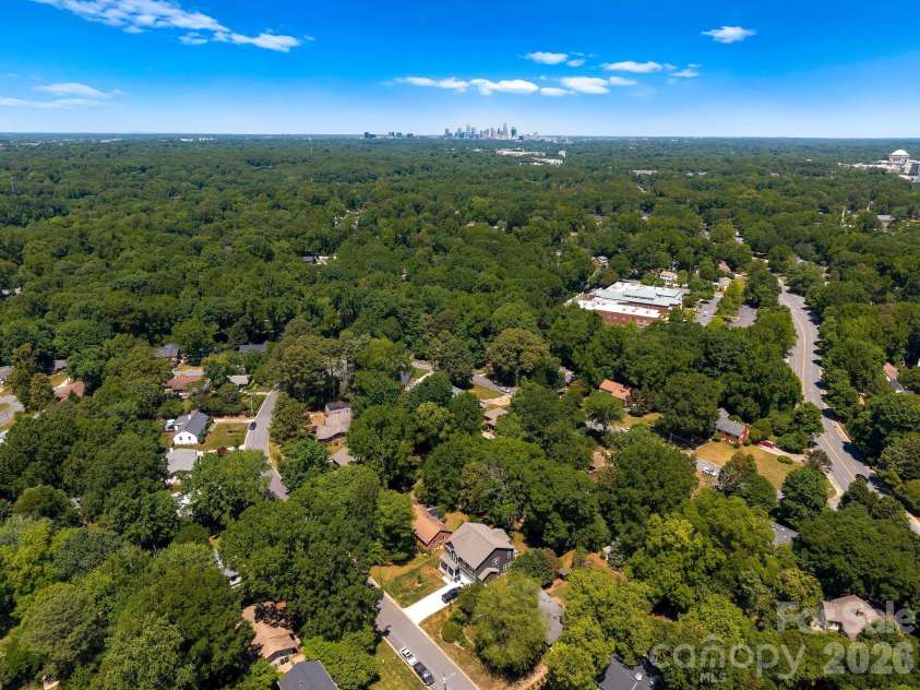 3137 Frederick Place, Charlotte, NC 28210.  MLS# CAR4381193, YatesRealty ID 21585. 