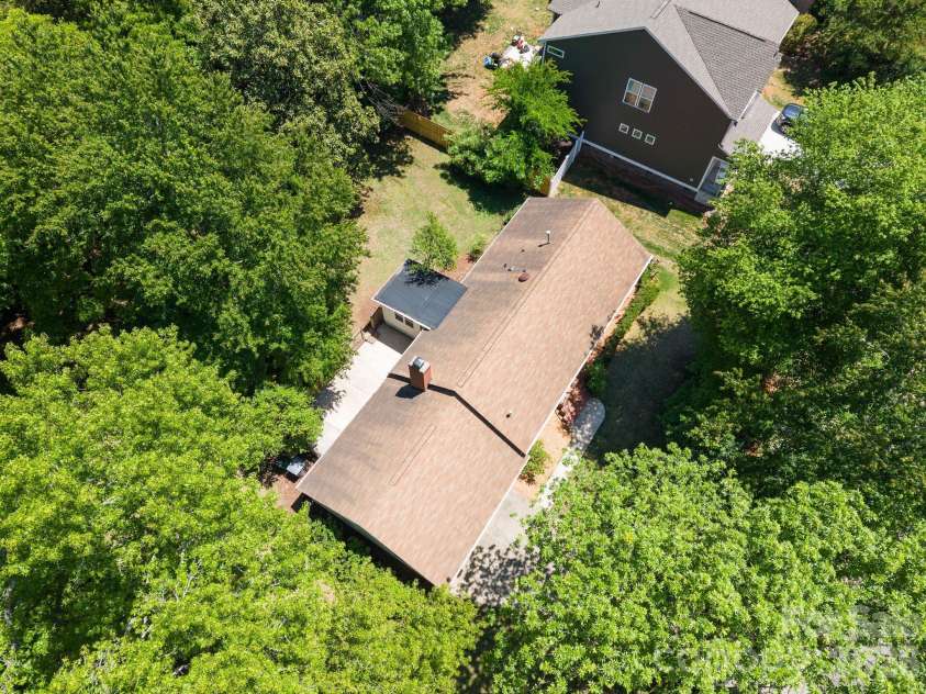 3137 Frederick Place, Charlotte, NC 28210.  MLS# CAR4381193, YatesRealty ID 21585. 