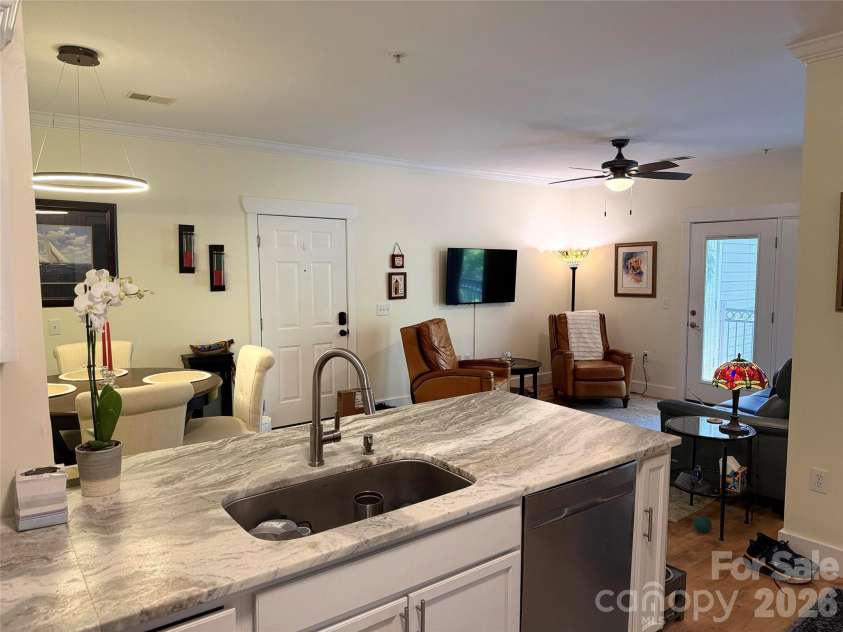 435 Appeldoorn Circle, Asheville, NC 28803.  MLS# CAR4381666, YatesRealty ID 21586. 