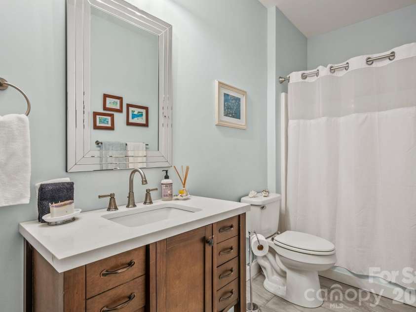 435 Appeldoorn Circle, Asheville, NC 28803.  MLS# CAR4381666, YatesRealty ID 21586. 