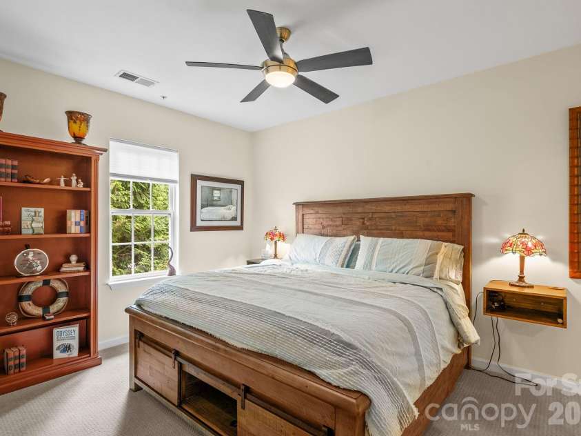 435 Appeldoorn Circle, Asheville, NC 28803.  MLS# CAR4381666, YatesRealty ID 21586. 