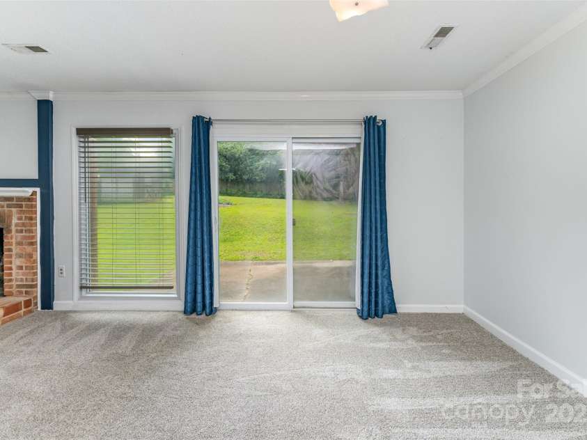 706 Hammermill Road, Charlotte, NC 28270.  MLS# CAR4267358, YatesRealty ID 21586. Flexible space for home office, cozy den, etc.