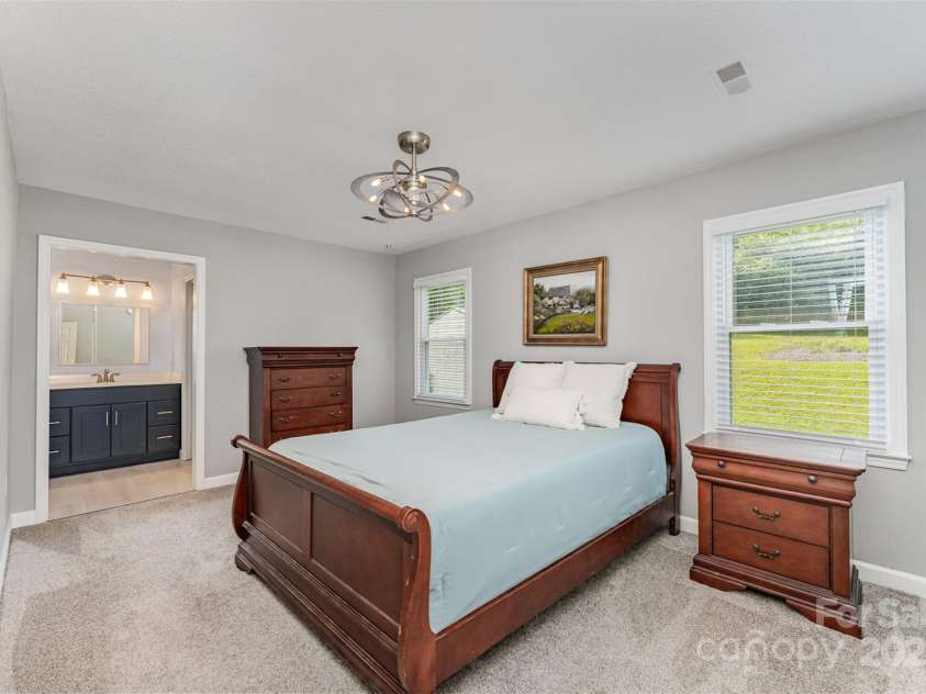 706 Hammermill Road, Charlotte, NC 28270.  MLS# CAR4267358, YatesRealty ID 21586. Primary suite.