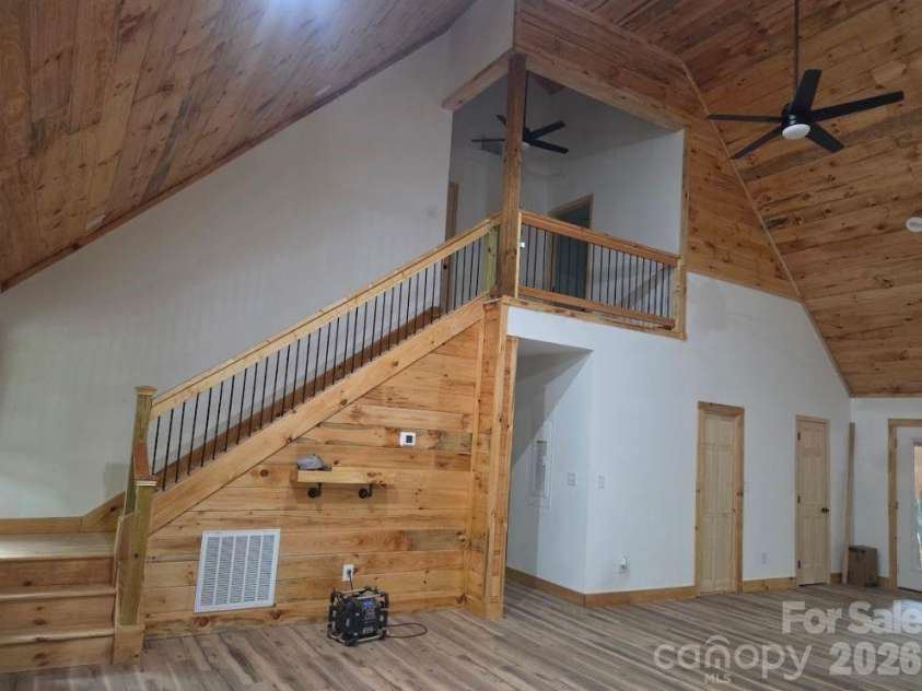 111 Little John Lane, Lexington, NC 27292.  MLS# CAR4371467, YatesRealty ID 21589. 
