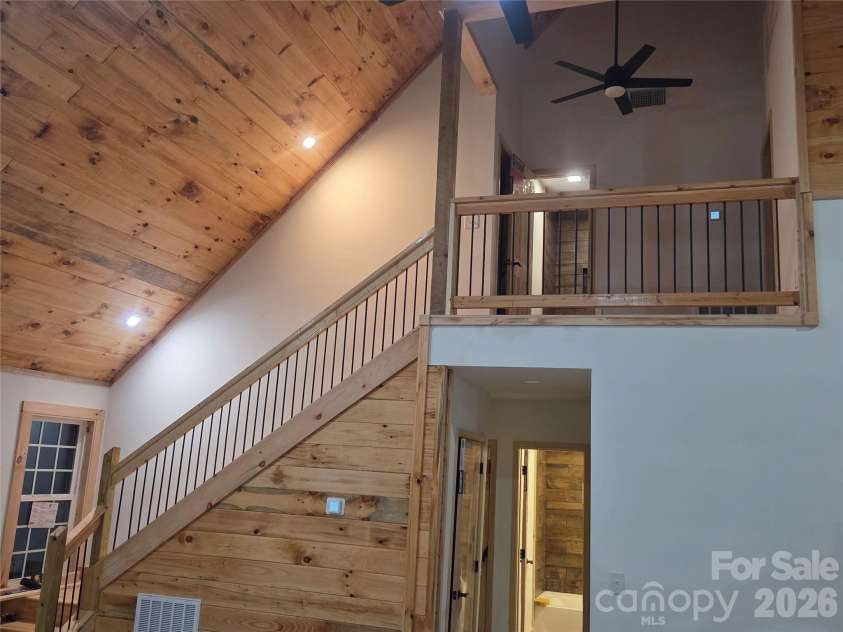 111 Little John Lane, Lexington, NC 27292.  MLS# CAR4371467, YatesRealty ID 21589. 