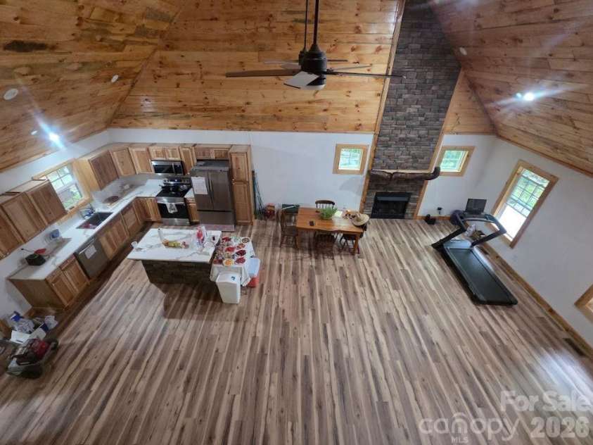 111 Little John Lane, Lexington, NC 27292.  MLS# CAR4371467, YatesRealty ID 21589. 