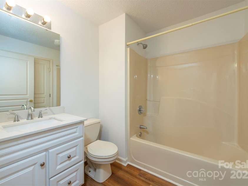3101 Idle Hour Drive, Asheville, NC 28806.  MLS# CAR4247576, YatesRealty ID 21589. Bathroom 2 for guests