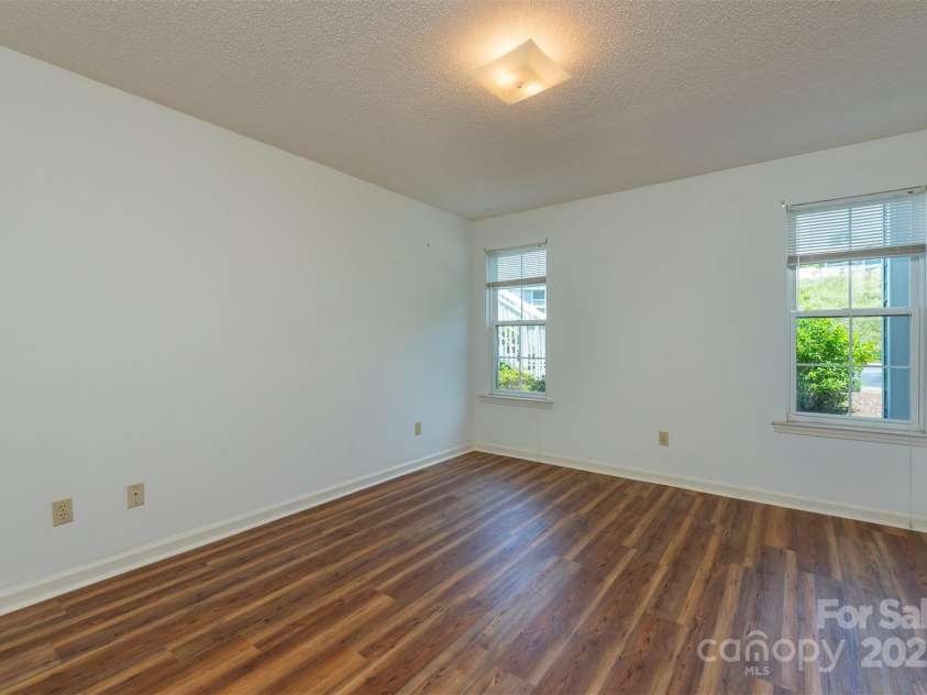3101 Idle Hour Drive, Asheville, NC 28806.  MLS# CAR4247576, YatesRealty ID 21589. Bedroom 2 or multi-purpose room