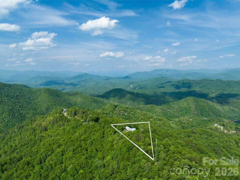 532 Tsali Crossing, Bryson City, NC 28713.  MLS# CAR4333421, YatesRealty ID 2159. 