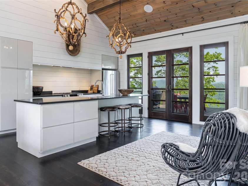 532 Tsali Crossing, Bryson City, NC 28713.  MLS# CAR4333421, YatesRealty ID 2159. 