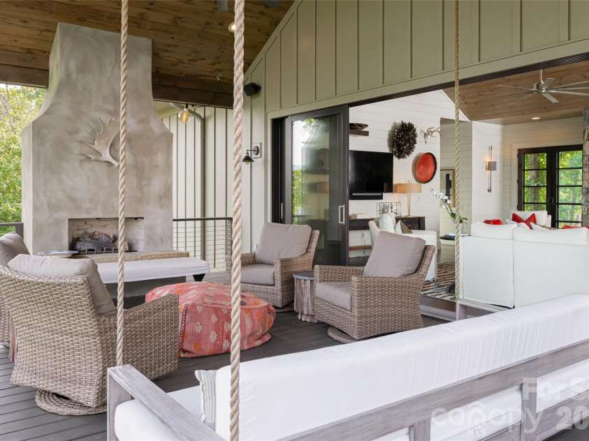 532 Tsali Crossing, Bryson City, NC 28713.  MLS# CAR4333421, YatesRealty ID 2159. 