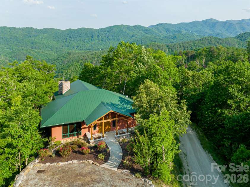 532 Tsali Crossing, Bryson City, NC 28713.  MLS# CAR4333421, YatesRealty ID 2159. 