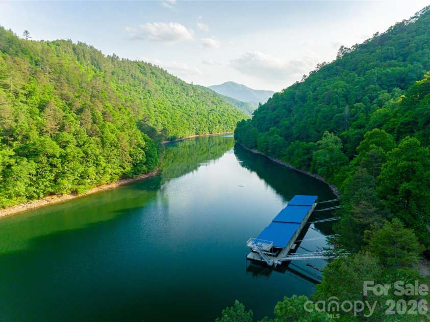 532 Tsali Crossing, Bryson City, NC 28713.  MLS# CAR4333421, YatesRealty ID 2159. 