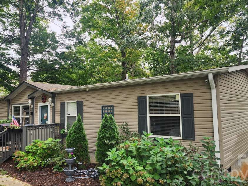 67 Indian Trail Road, Candler, NC 28715.  MLS# CAR4337508, YatesRealty ID 2159. 