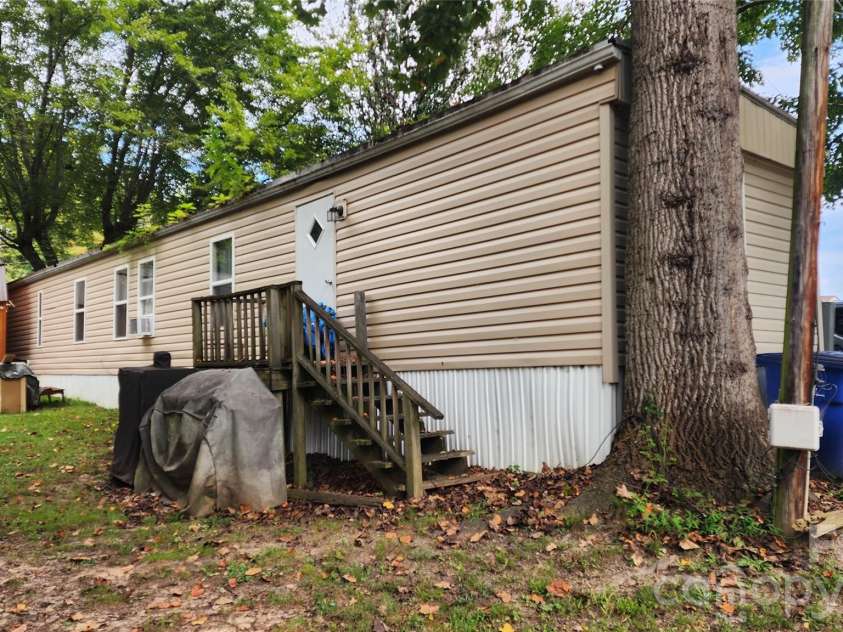 67 Indian Trail Road, Candler, NC 28715.  MLS# CAR4337508, YatesRealty ID 2159. 