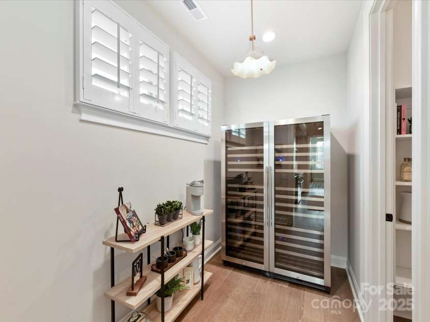 8111 Farm Crossing Lane, Huntersville, NC 28078.  MLS# CAR4189460, YatesRealty ID 2159. Home Management Area