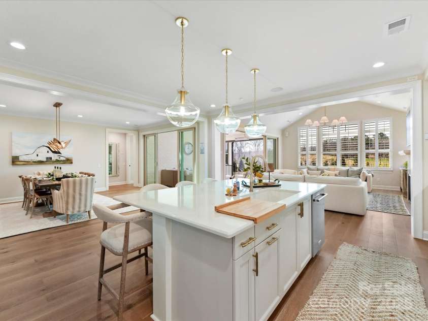 8111 Farm Crossing Lane, Huntersville, NC 28078.  MLS# CAR4189460, YatesRealty ID 2159. Kitchen Open Concept