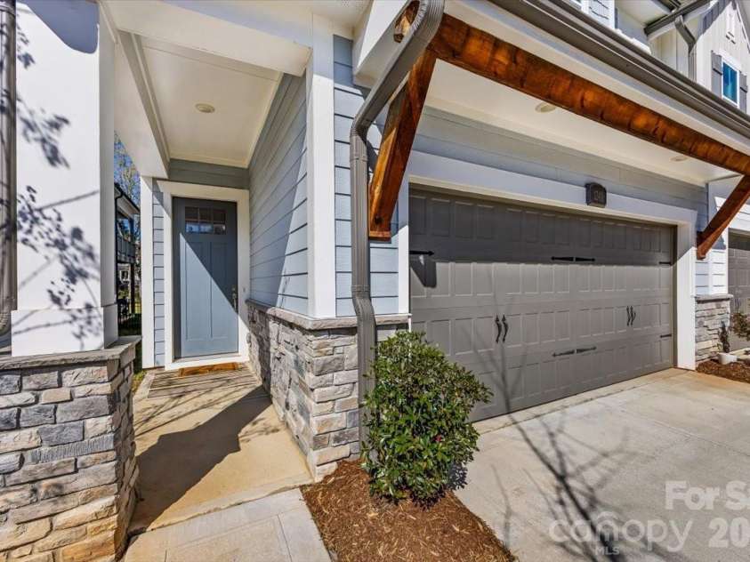 1241 Drummond Avenue, Charlotte, NC 28205.  MLS# CAR4362563, YatesRealty ID 21590. 